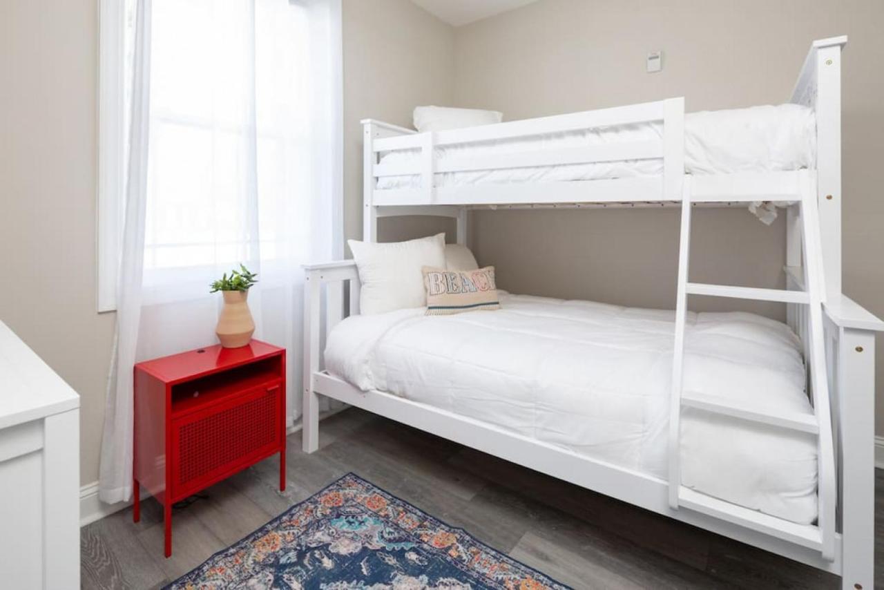 Lovely 4Br King Beds Steps To Beach And Pier G Myrtle Beach Kültér fotó